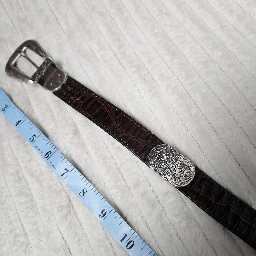 Western Leather Belt 32 Brown Croc Embossed Silver Buckle Cowboy Cowgirl Rodeo - Picture 3 of 15
